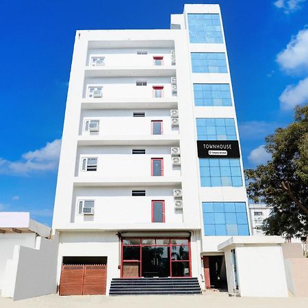 Hotel Super Townhouse Balua Road Pahadiya Váránasí Exteriér fotografie
